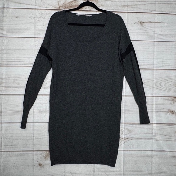 Athleta Dresses & Skirts - Athleta Azalia Merino Wool Sweater Dress Gray Long Sleeve Scoop Neck Womens M